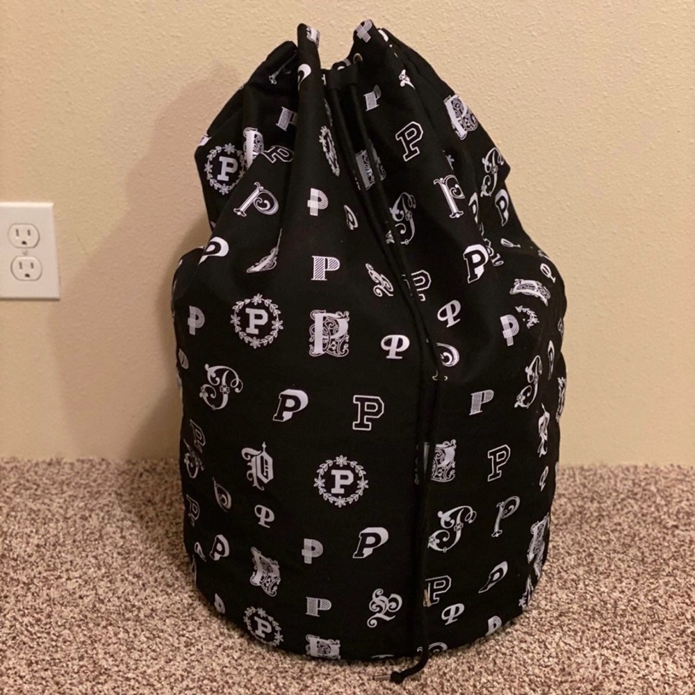 Victoria’s Secret PINK University  Laundry bag
